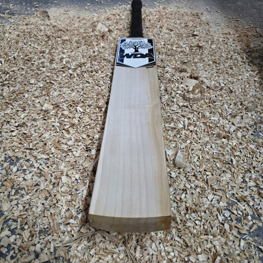 WDA Willow Toap Cricket Bat SH - 2lb 10oz (1210g), 9 Grains, 41mm Edges, 28mm Semi Round Toe, 106mm Width, Semi Oval Handle