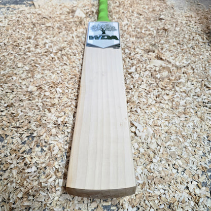 WDA Willow Toap Cricket Bat SH - 2lb 10oz (1214g), 9 Grains, 39mm Edges, 30mm Semi Round Toe, 106mm Width, Semi Oval Handle