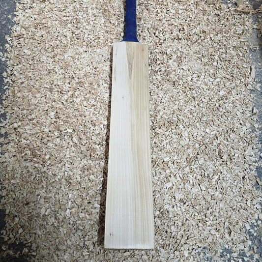 WDA Chaas Cricket Bat SH – 2lb 10oz (1195g), 17 Grains, 34mm Edges, 28mm flat Toe, 106mm width, Round handle