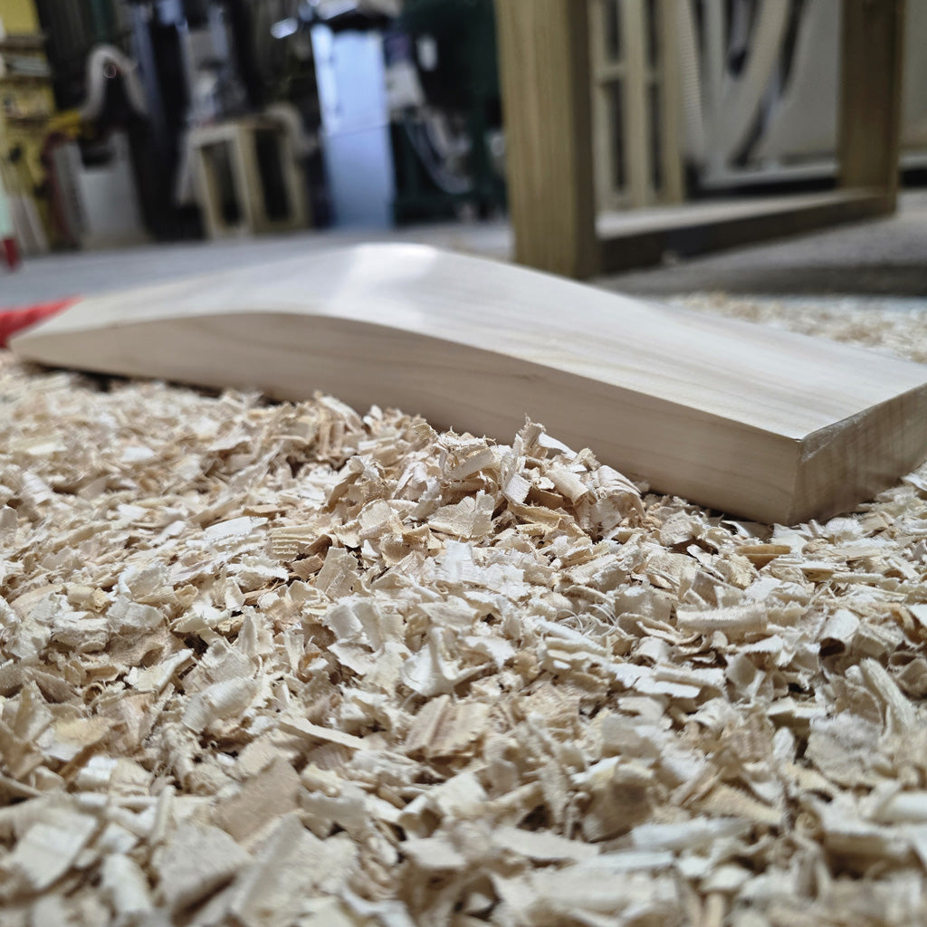 WDA Willow Toap Cricket Bat SH - 2lb 10oz (1224g), 15 Grains, 37mm Edges, 27mm flat toe, 107mm width, Semi oval handle