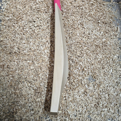 WDA Willow Bandookha Cricket Bat SH – 2lb 10oz (1211g), 9 Grains, 38mm Edges, 28mm (semi round), 109mm Width, Semi Oval Handle