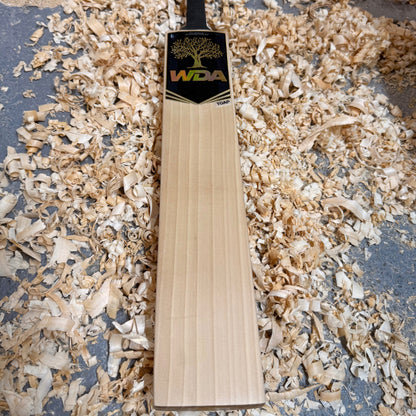 Cricket Bat with minor knot at back