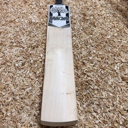 Cricket Bat With Minor Defect