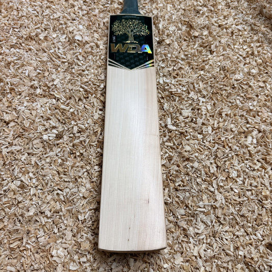 WDA Willow Size 5 Cricket Bat – 2lb (930g), 30mm Edges, Semi Round Toe, 101.4mm Width, Semi Oval Handle